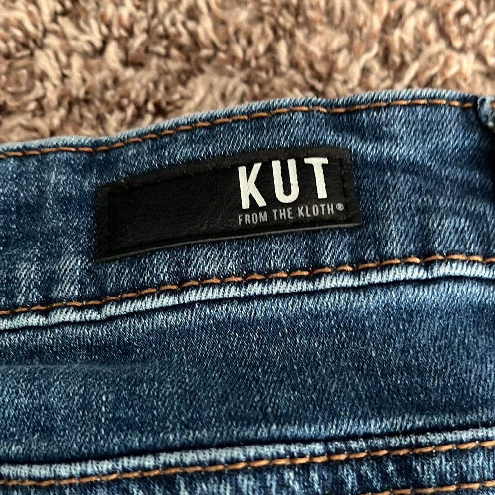 Blue Jeans - Picture 3 of 4